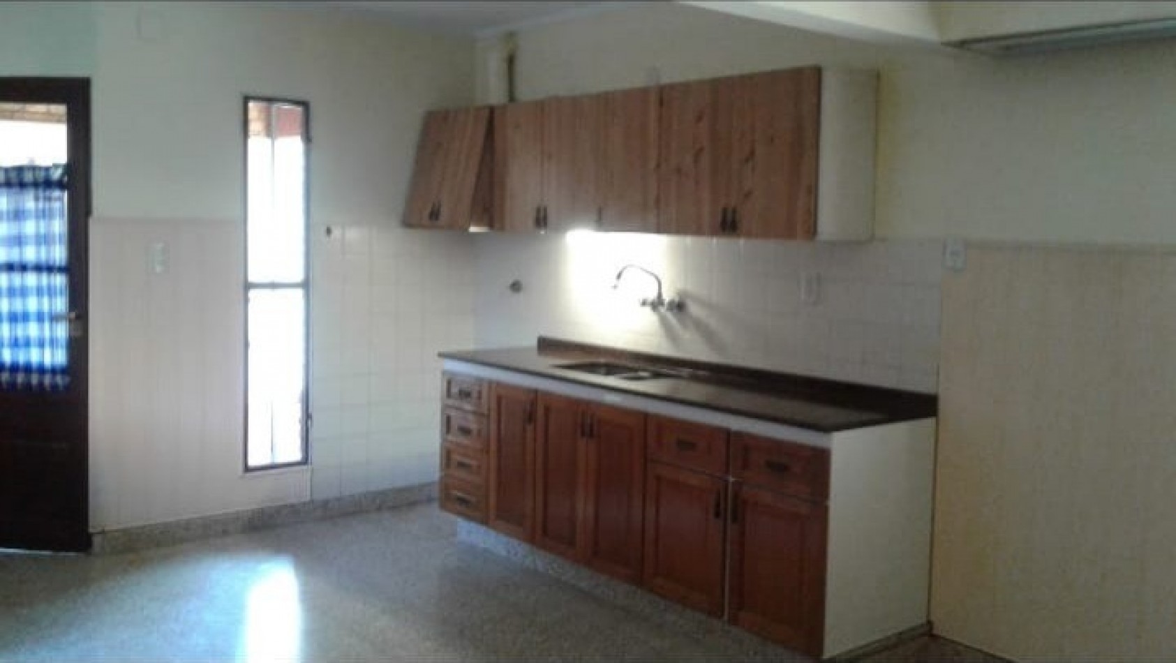 Casa con departamento y local comercial en Monte Vera, Santa Fe