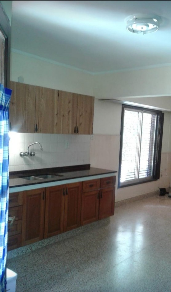 Casa con departamento y local comercial en Monte Vera, Santa Fe