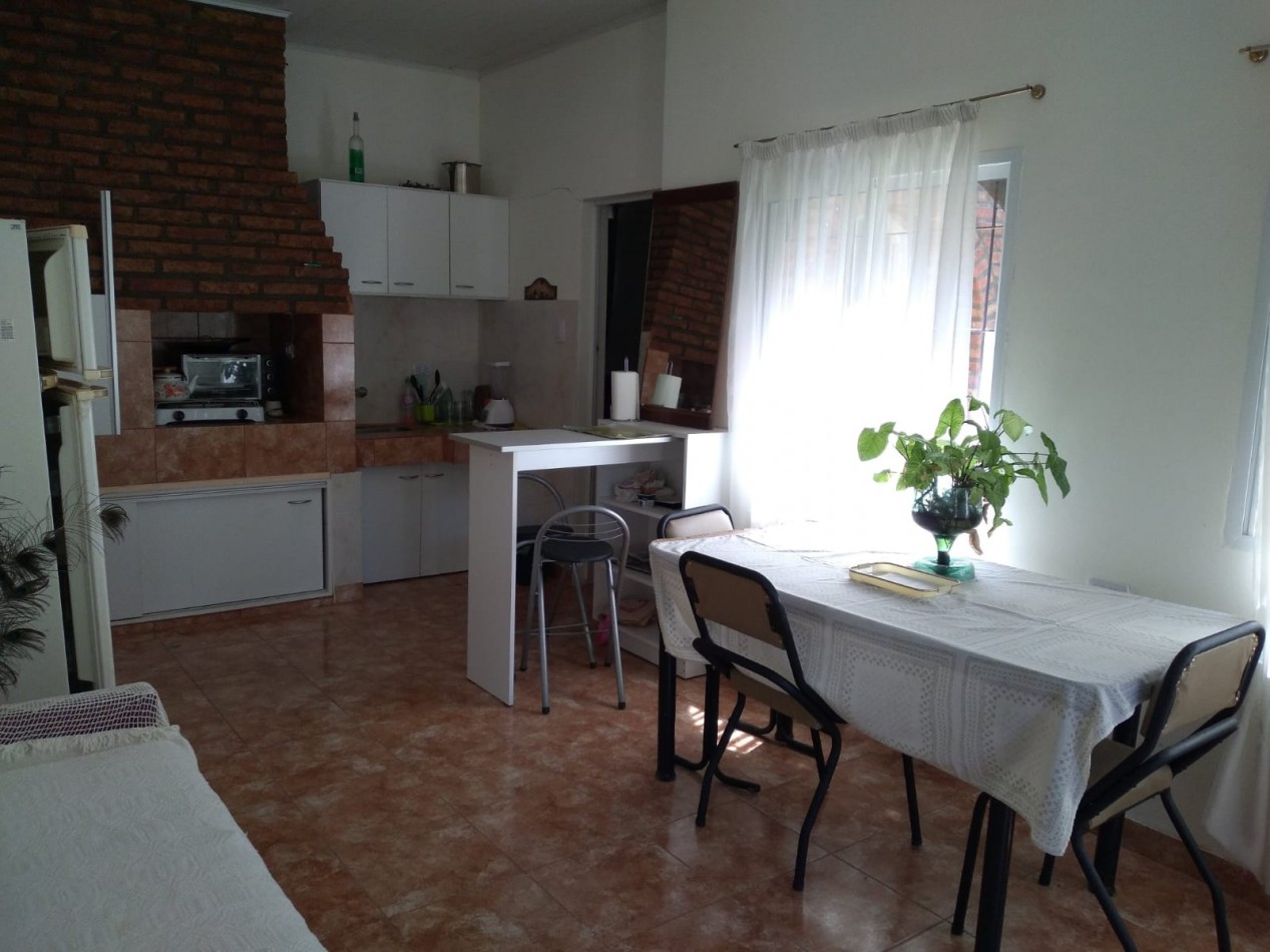 Casa con departamento y local comercial en Monte Vera, Santa Fe