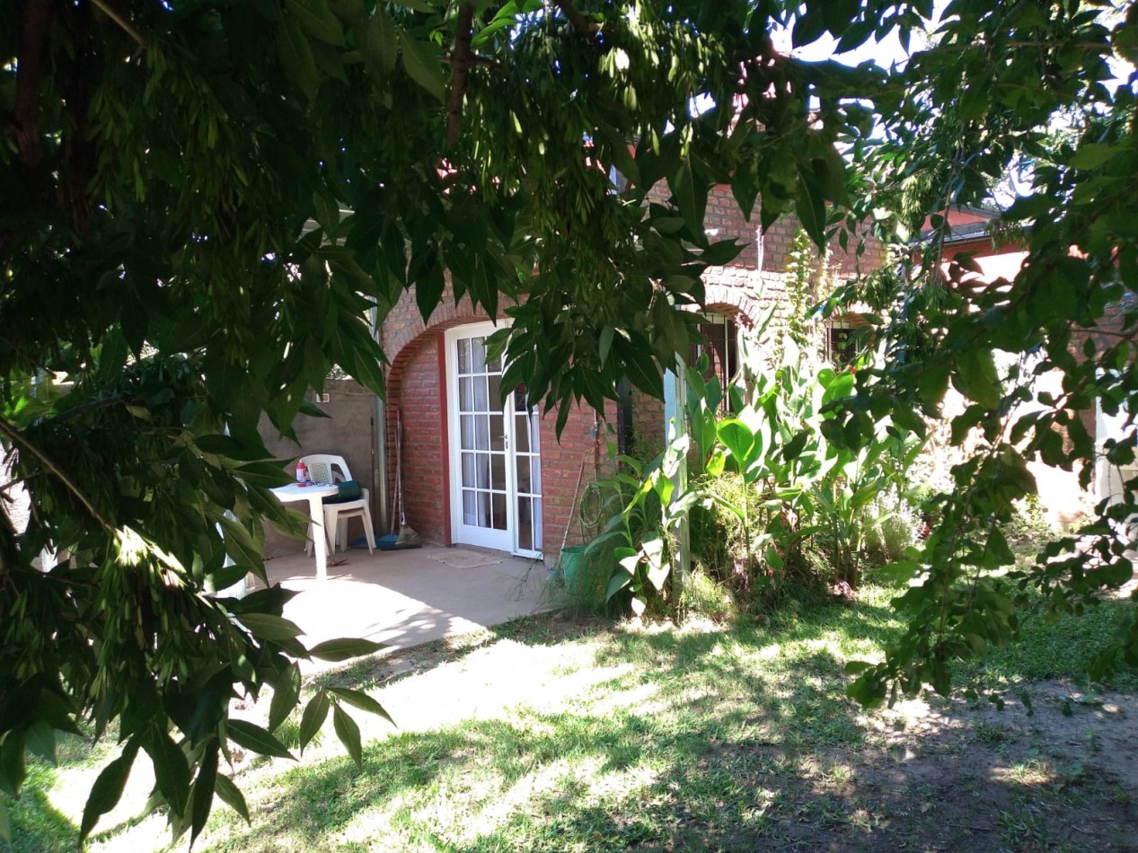 Casa con departamento y local comercial en Monte Vera, Santa Fe