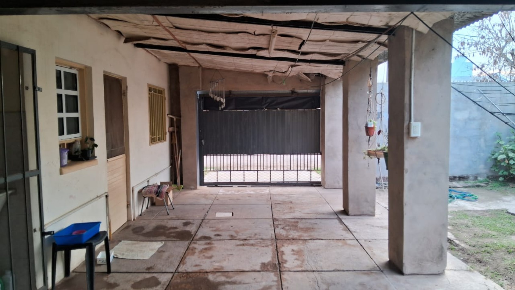 CASA CON TRES DORMITORIOS, B° LOURDES, SANTO TOME