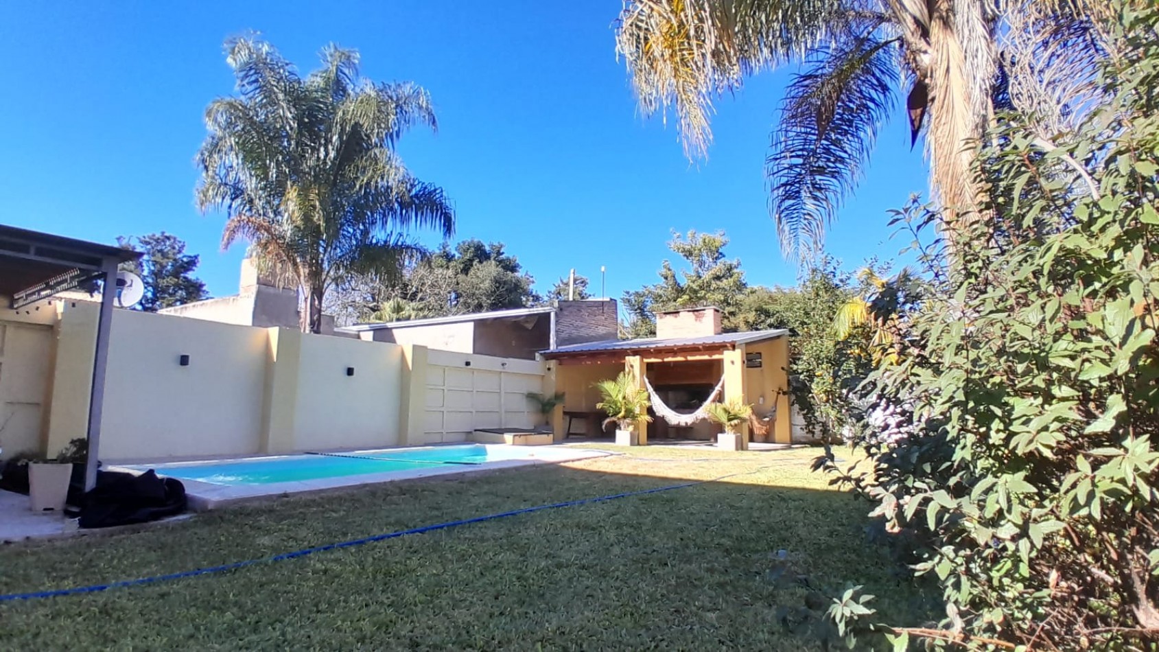 CASA, DUPLEX Y PISCINA EN SANTA ROSA DE CALCHINES, SANTA FE