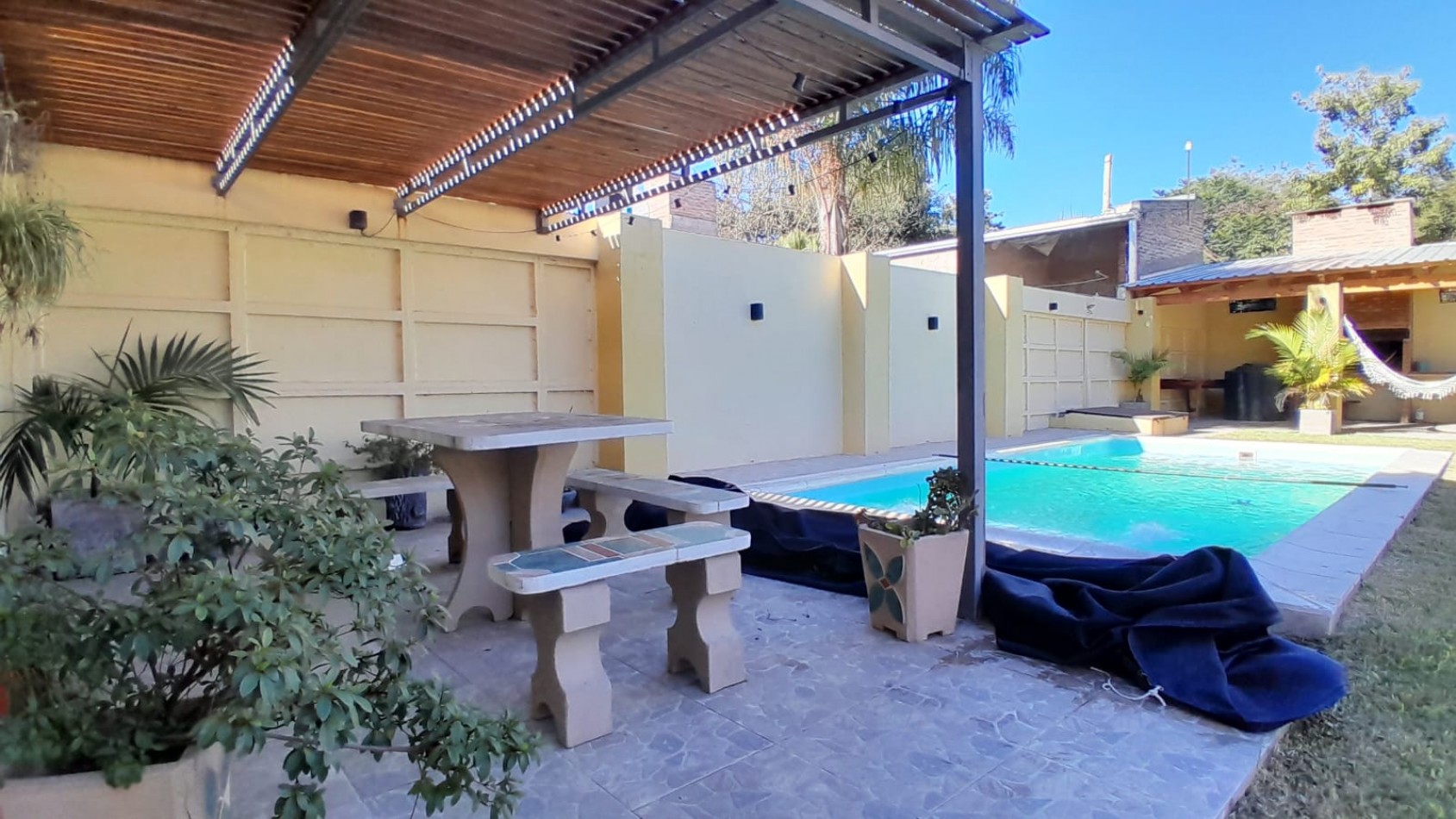 CASA, DUPLEX Y PISCINA EN SANTA ROSA DE CALCHINES, SANTA FE
