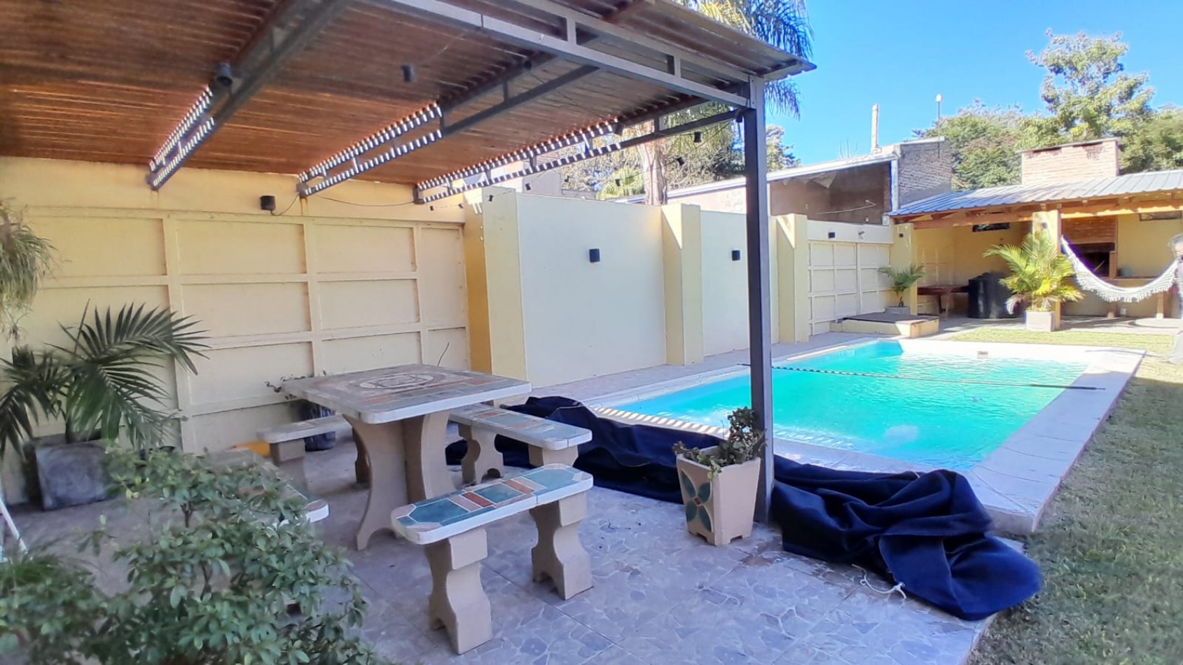 CASA, DUPLEX Y PISCINA EN SANTA ROSA DE CALCHINES, SANTA FE