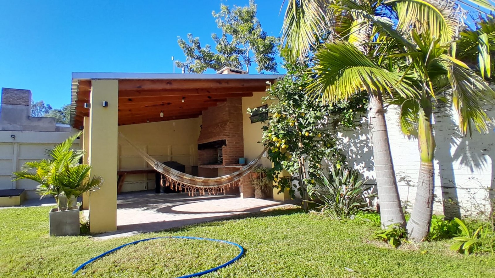 CASA, DUPLEX Y PISCINA EN SANTA ROSA DE CALCHINES, SANTA FE