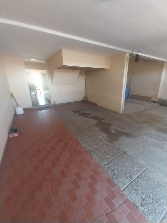 Casa al frente a metros de Av. Aristobulo del Valle, Pje Pasteur al 7440, Santa Fe 