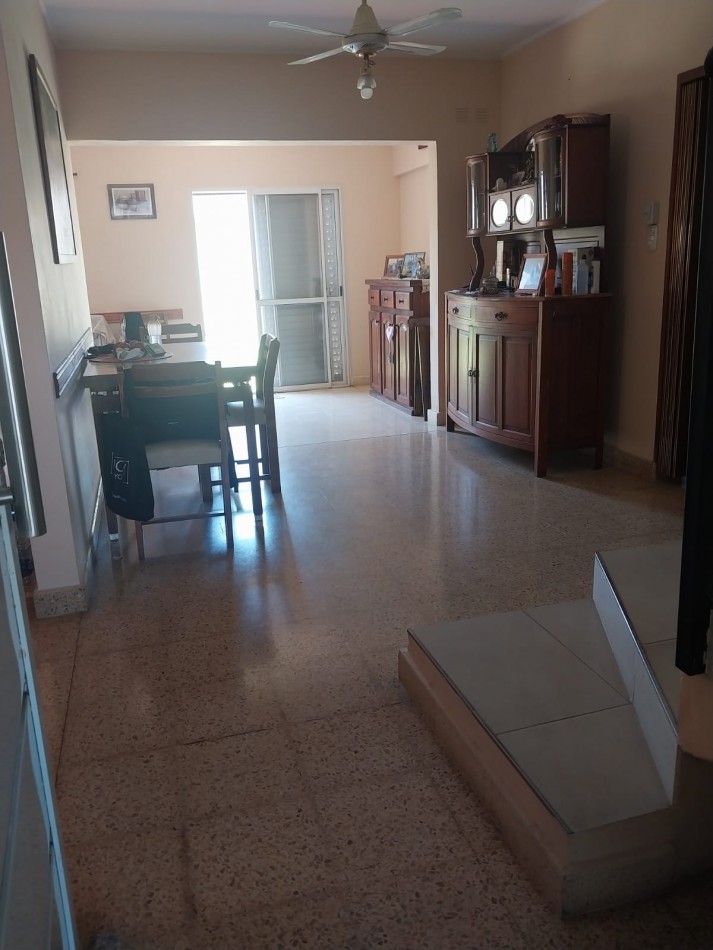 Casa al frente a metros de Av. Aristobulo del Valle, Pje Pasteur al 7440, Santa Fe 