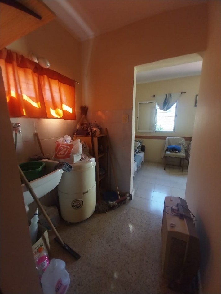Casa al frente a metros de Av. Aristobulo del Valle, Pje Pasteur al 7440, Santa Fe 