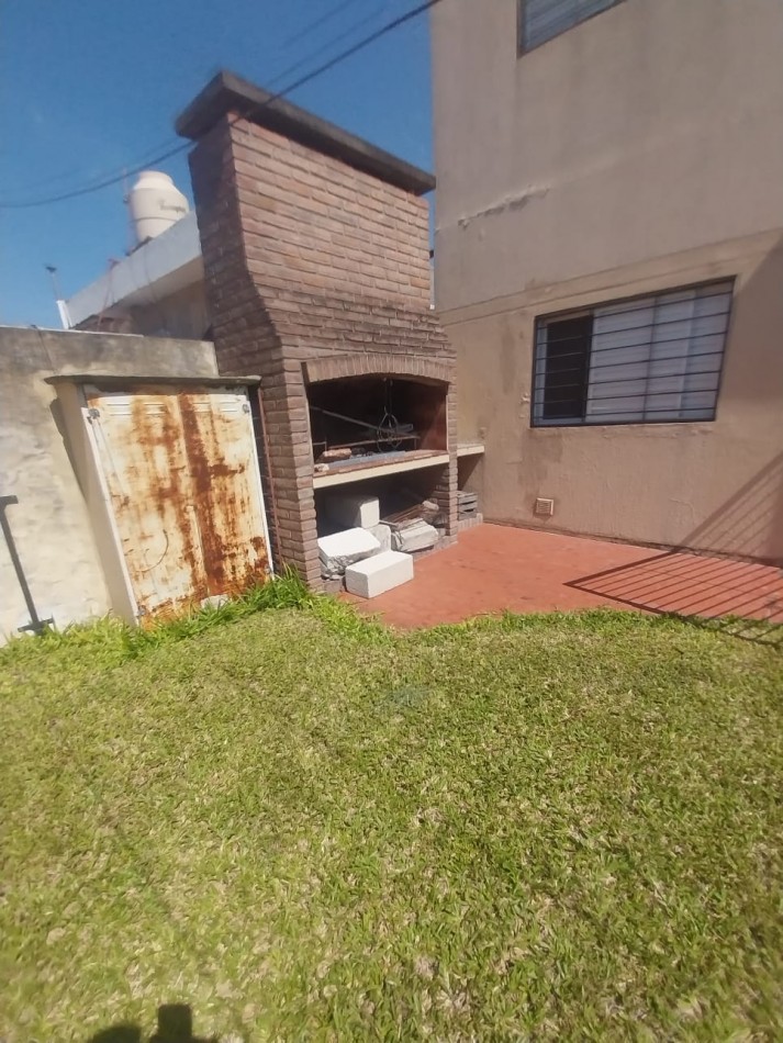 Casa al frente a metros de Av. Aristobulo del Valle, Pje Pasteur al 7440, Santa Fe 
