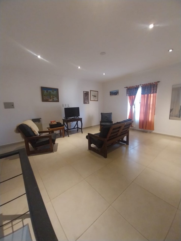 Casa al frente a metros de Av. Aristobulo del Valle, Pje Pasteur al 7440, Santa Fe 