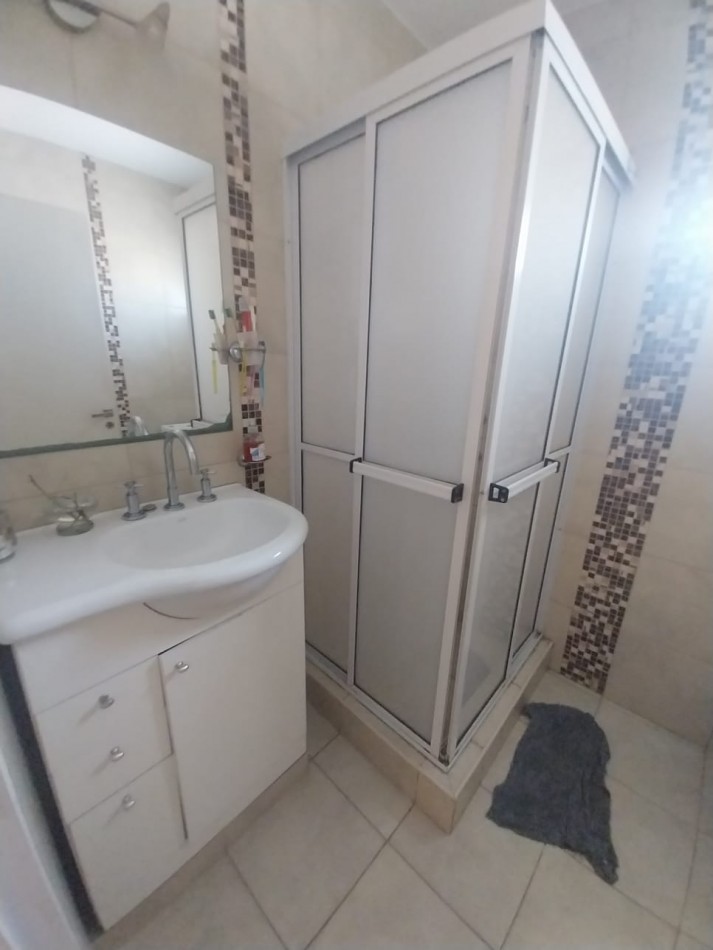 Casa al frente a metros de Av. Aristobulo del Valle, Pje Pasteur al 7440, Santa Fe 