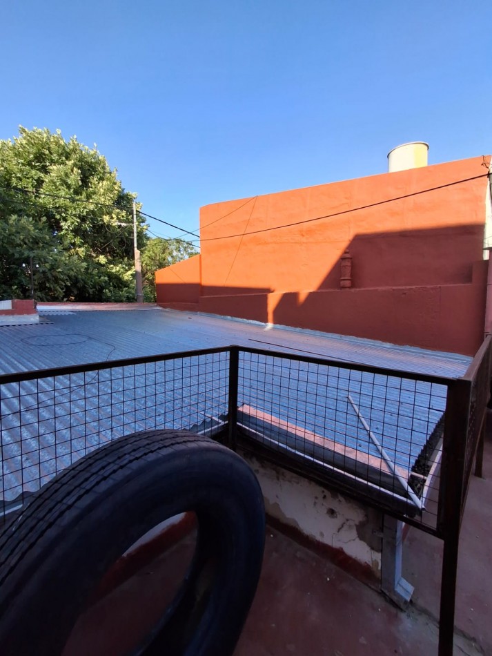 CASA CON COCHERA, PATIO Y DOS DORMITORIOS, FOMENTO 9 DE JULIO, SANTA FE