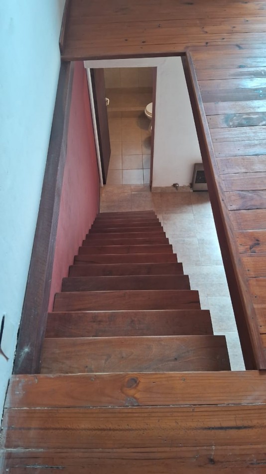 CASA AL FRENTE + DUPLEX INTERNO