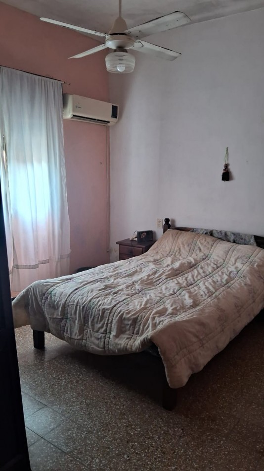 CASA AL FRENTE + DUPLEX INTERNO