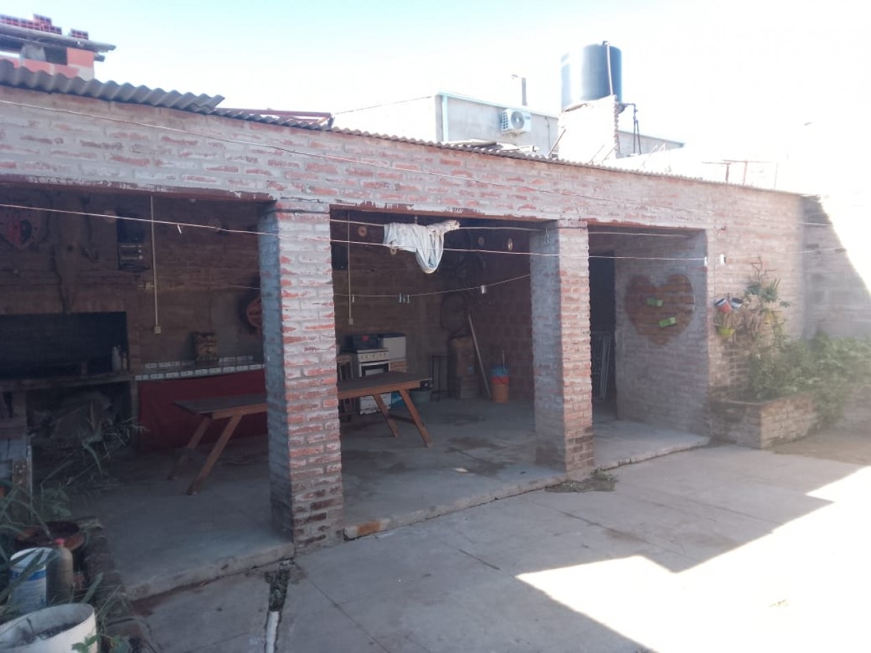 CASA CON COCHERA Y PATIO, DISTRITO NORTE, SANTA FE