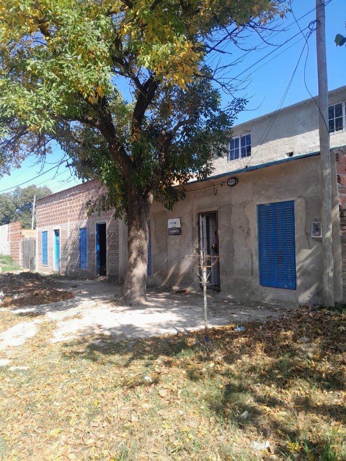 CASA Y DEPARTAMENTO, Adelina OESTE