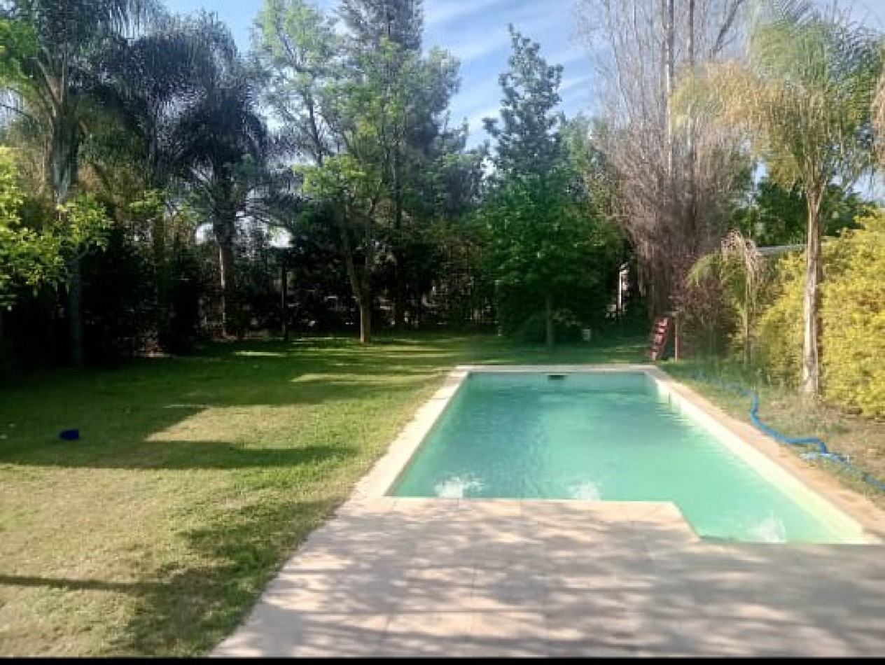 CASA QUINTA EN ARROYO LEYES