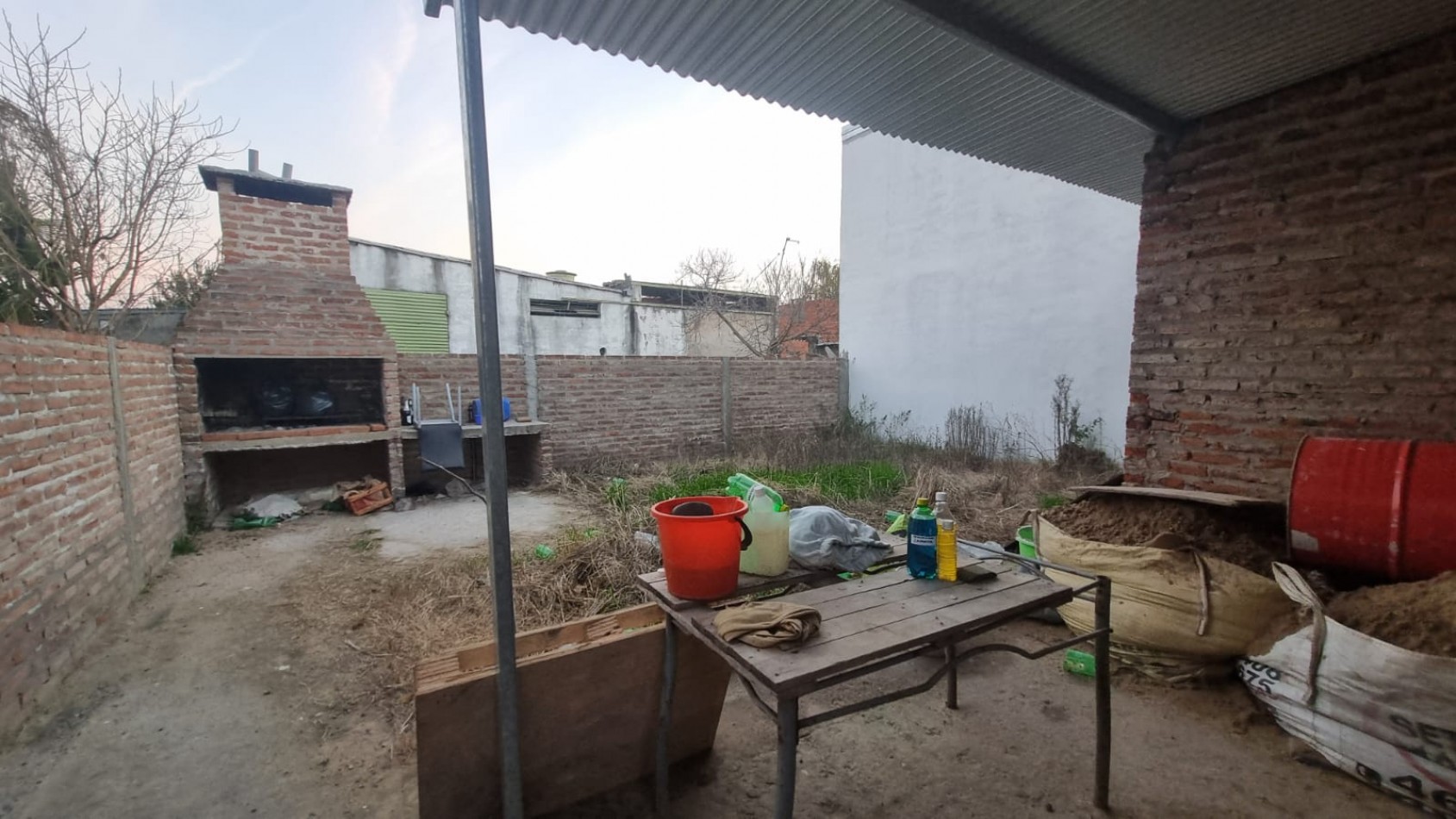 CASA EN BARRIO LOS HORNOS - SANTA FE 