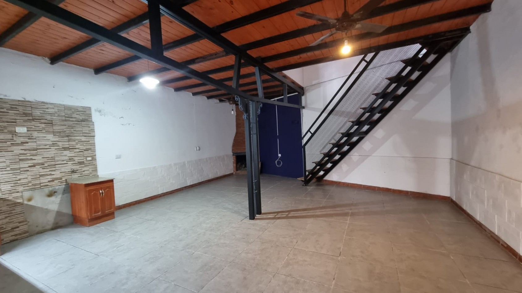 CASA EN VENTA EN SAUCE VIEJO - EXCELENTE UBICACION Y COMODIDAD
