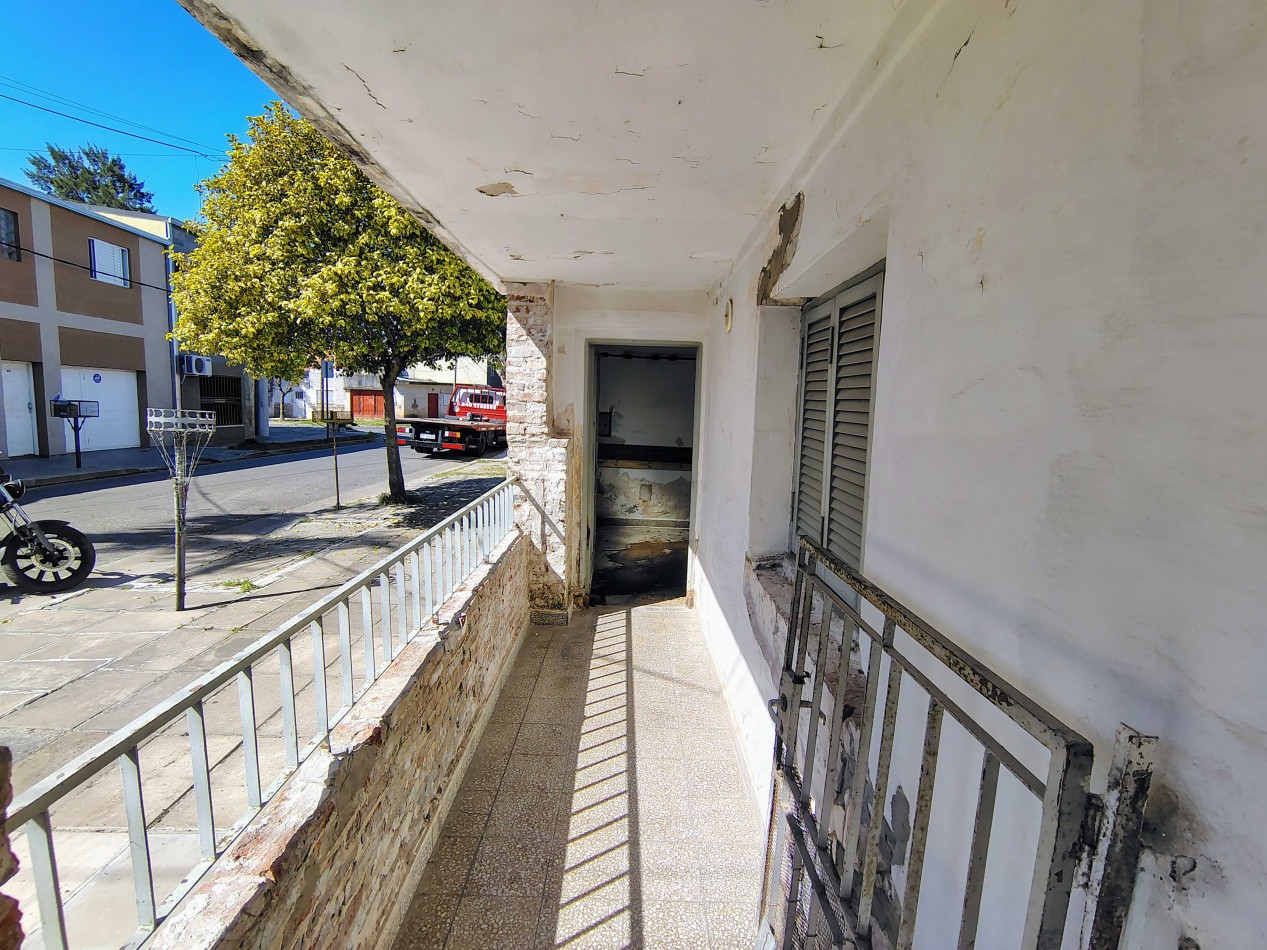 Casa al frente 