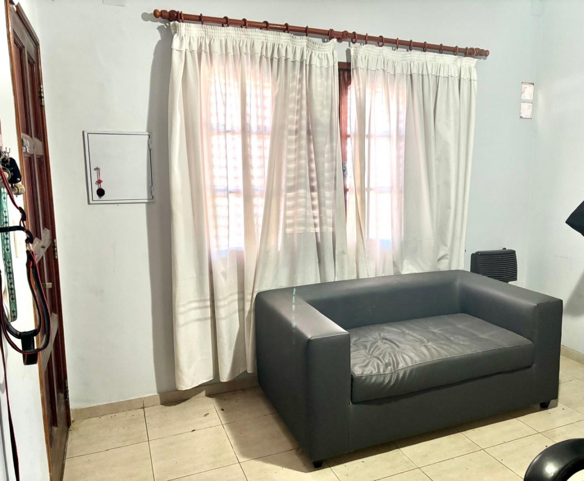 CASA DE TRES DORMITORIOS EN GUADALUPE, SANTA FE