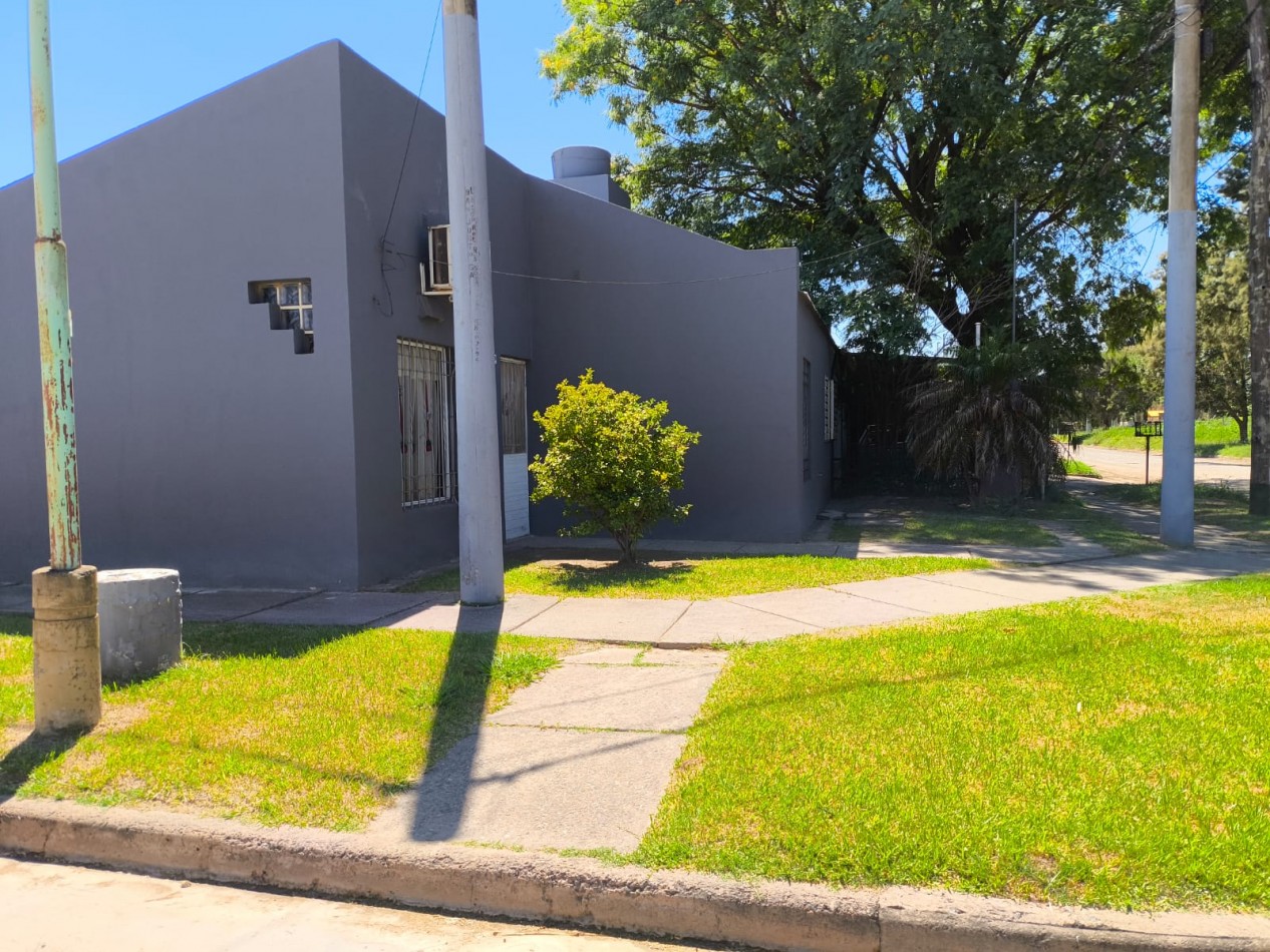 CASA CON TRES DORMITORIOS, B° LOURDES, SANTO TOME