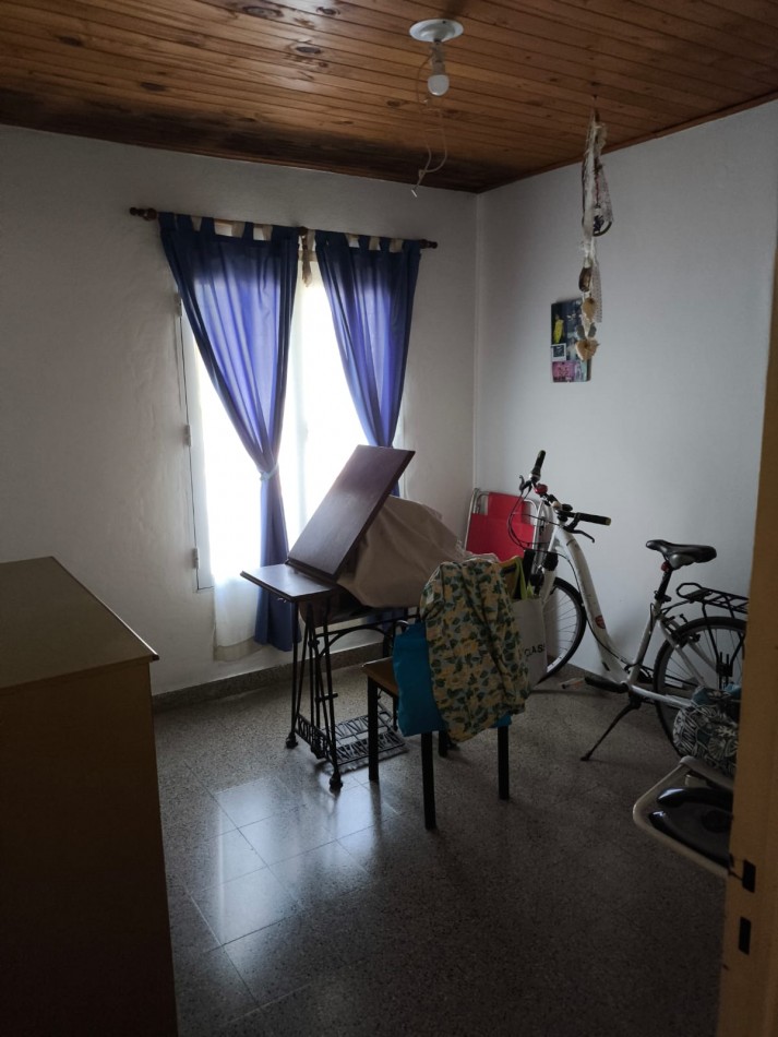 CASA CON TRES DORMITORIOS, B° LOURDES, SANTO TOME