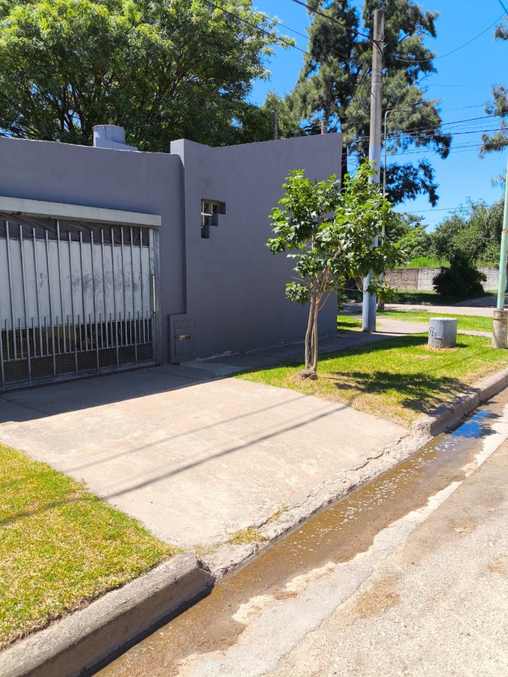 CASA CON TRES DORMITORIOS, B° LOURDES, SANTO TOME