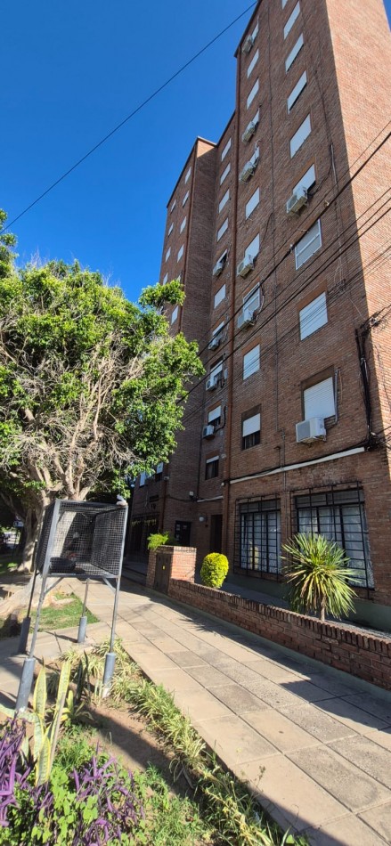 DEPARTAMENTO DE DOS DORMITORIOS, BARRIO CANDIOTI NORTE, SANTA FE