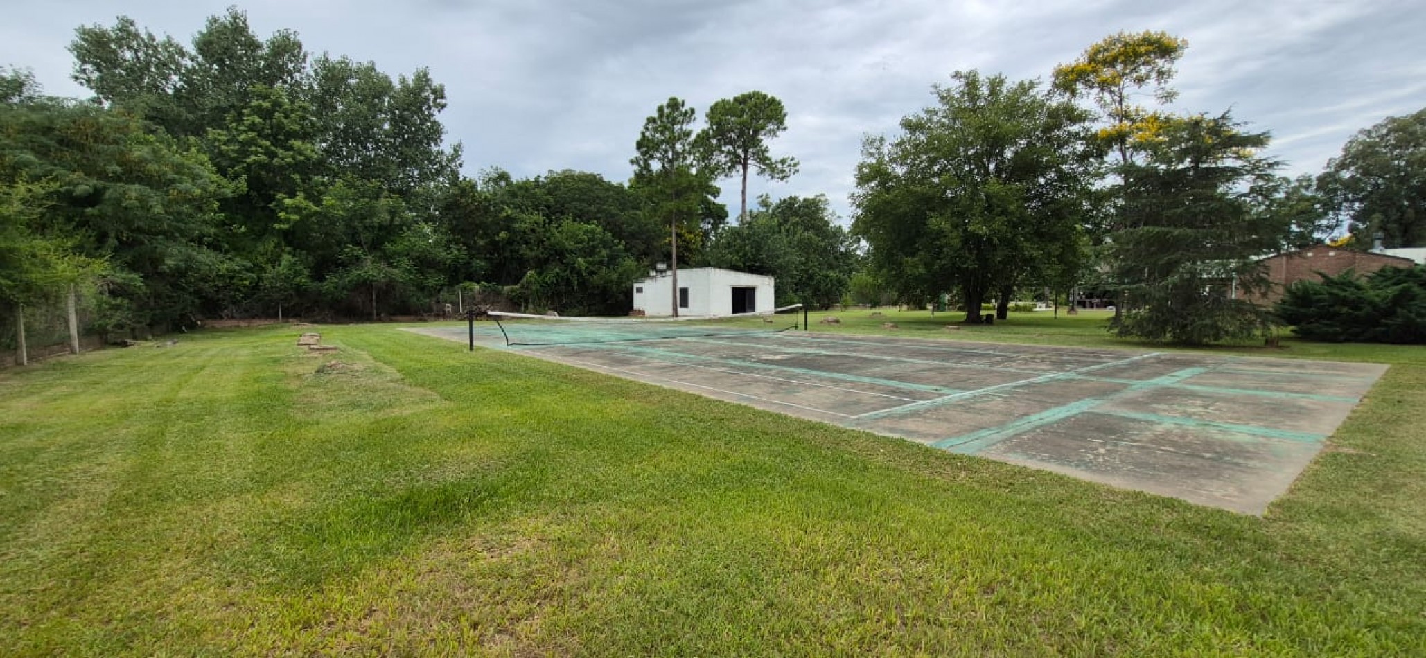 9 LOTES CON IMPORTANTE CASA, SANTA FE