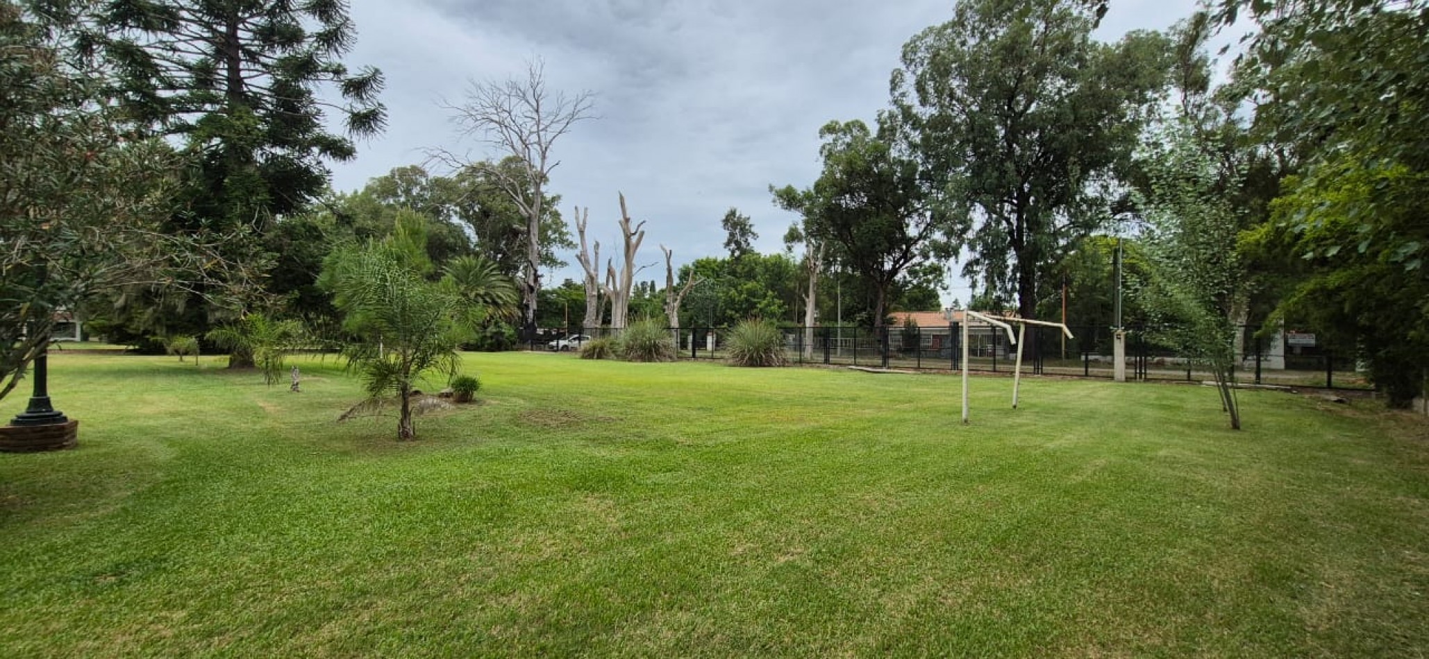 9 LOTES CON IMPORTANTE CASA, SANTA FE