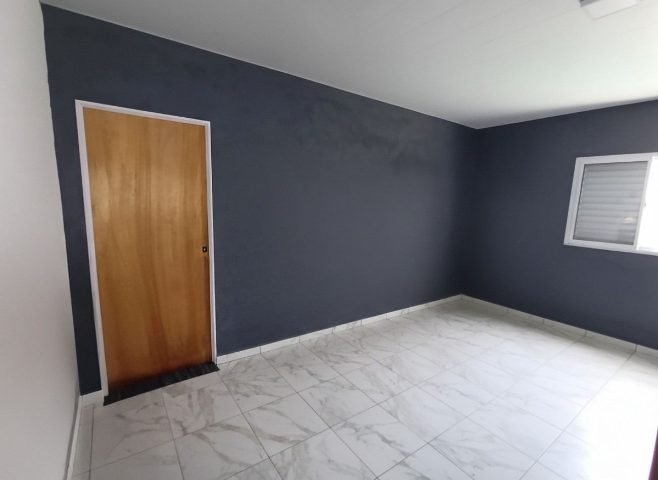 Casa a estrenar 2 dormitorios , cochera y patio - Praderas