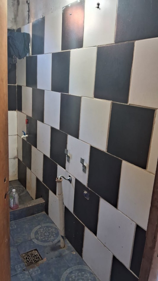 CASA A REFACCIONAR O DEMOLER, EN ZONA NORTE