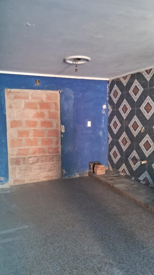 CASA A REFACCIONAR O DEMOLER, EN ZONA NORTE