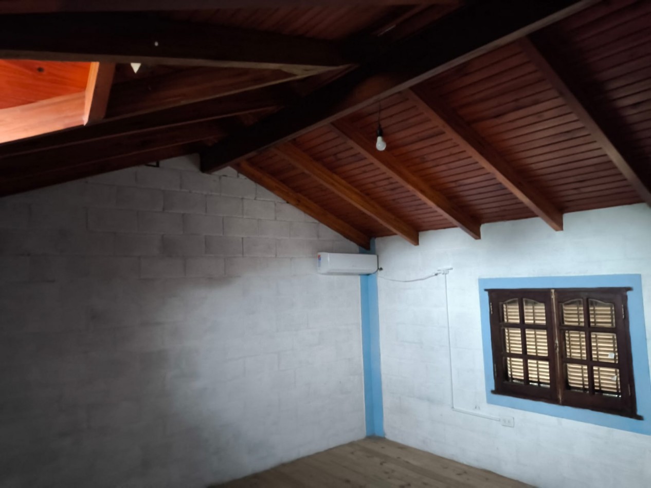 CASA CON PISCINA Y ESPACIO VERDE, SAUCE VIEJO