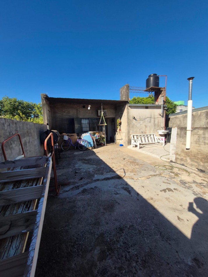 DEPARTAMENTO DE 4 DORMITORIOS - Amplios espacios y excelente ubicacion