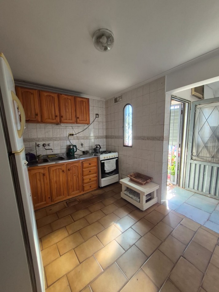 DEPARTAMENTO DE 4 DORMITORIOS - Amplios espacios y excelente ubicacion