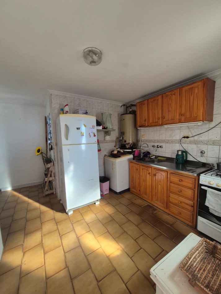 DEPARTAMENTO DE 4 DORMITORIOS - Amplios espacios y excelente ubicacion