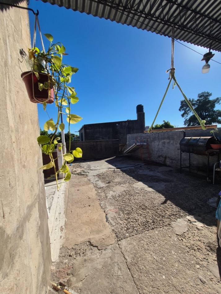 DEPARTAMENTO DE 4 DORMITORIOS - Amplios espacios y excelente ubicacion