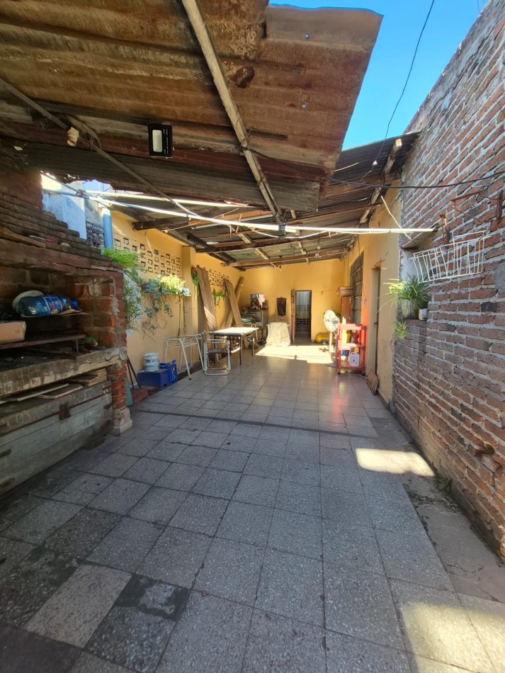 Casa en venta en Barrio Sargento Cabral - Ubicacion estrategica y gran potencial