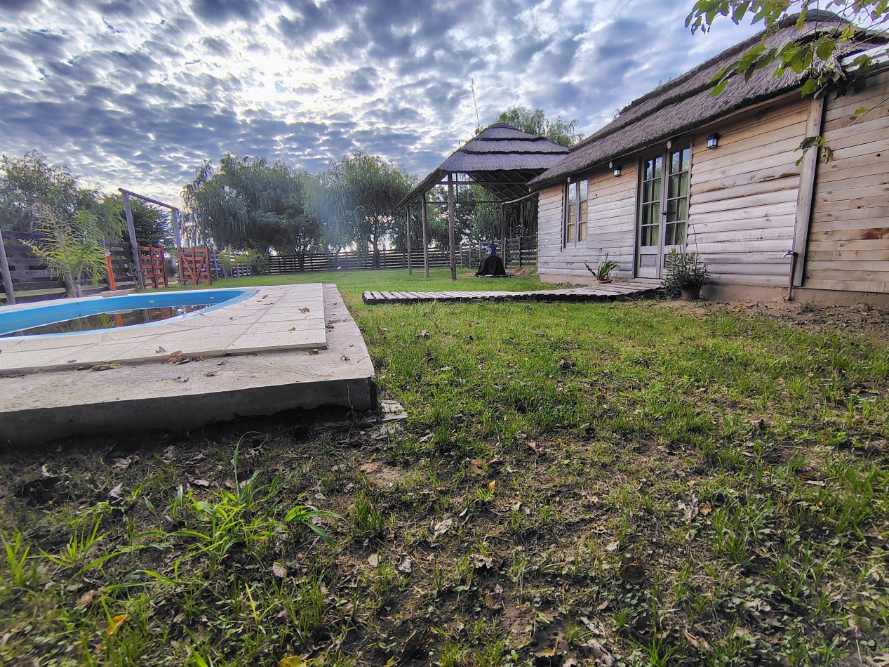 Cabaña con pileta en Los Zapallos | A 50 m Ruta 1 | Ideal descanso o renta