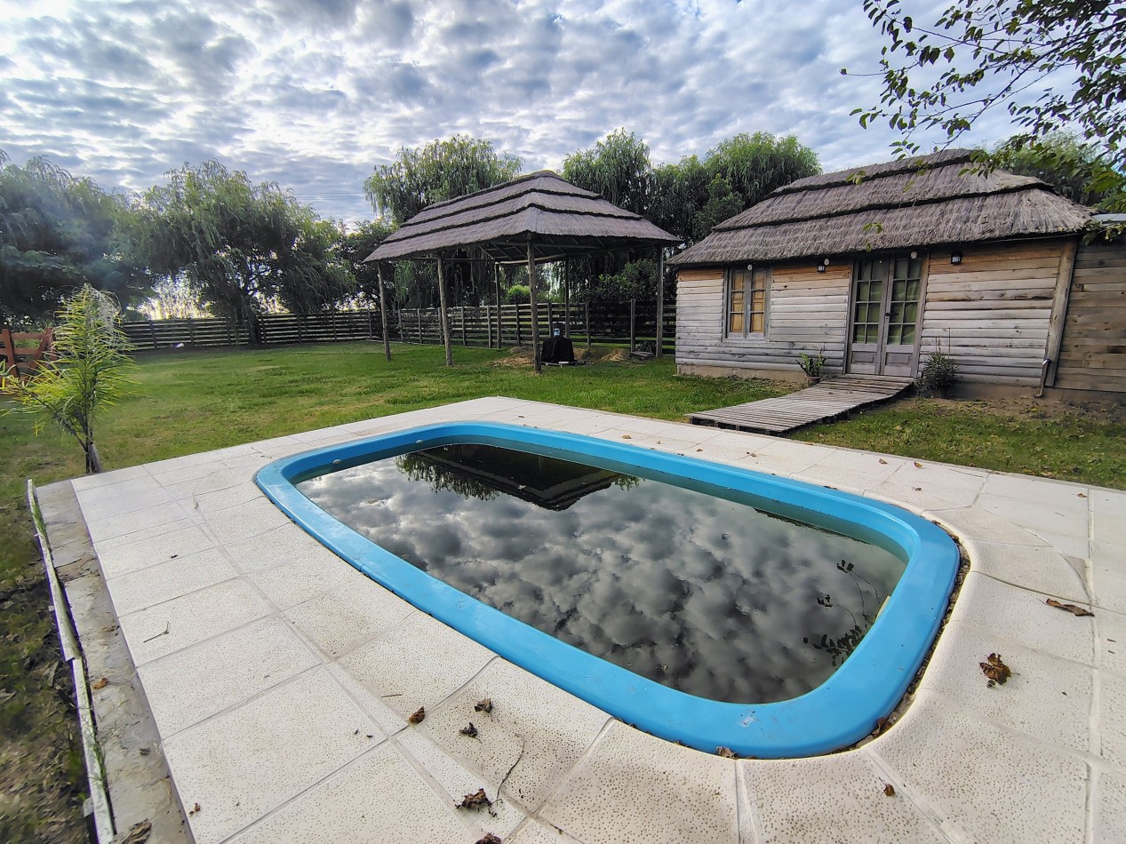 Cabaña con pileta en Los Zapallos | A 50 m Ruta 1 | Ideal descanso o renta