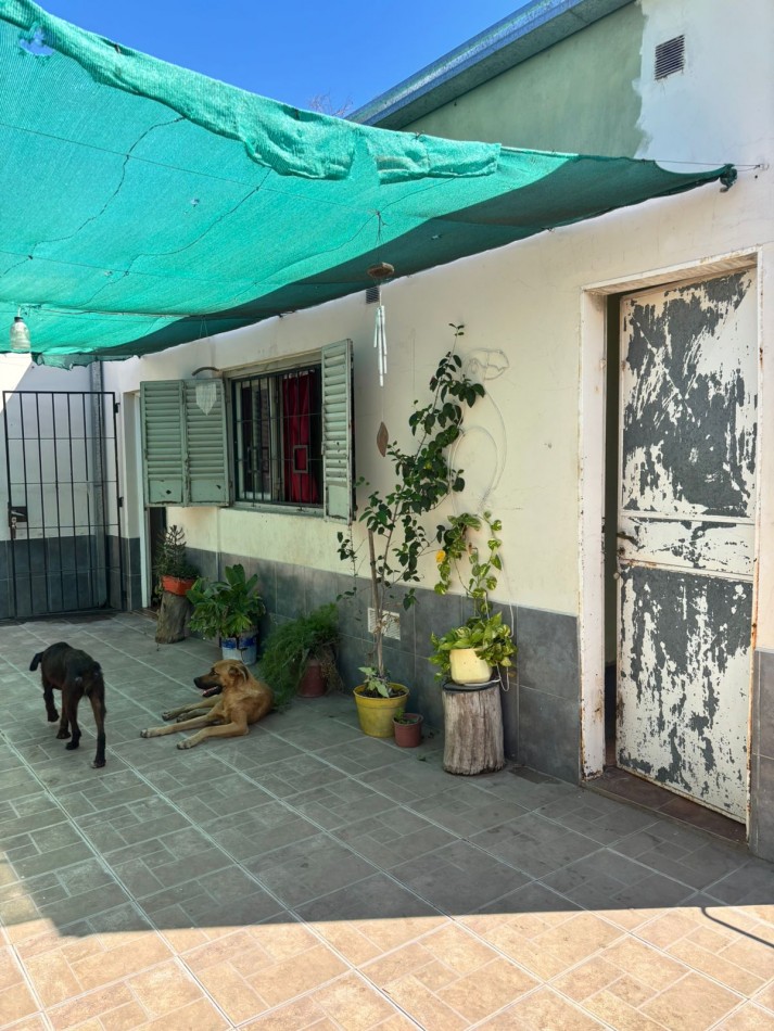 Casa de 2 Dormitorios cerca de Avenida, Santa fe