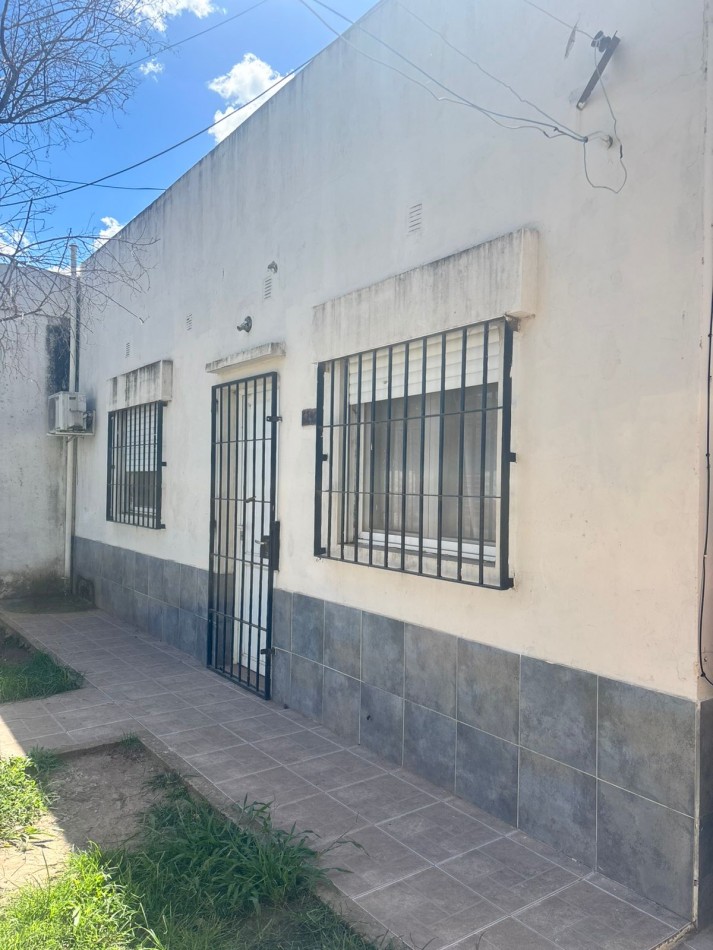 Casa de 2 Dormitorios cerca de Avenida, Santa fe