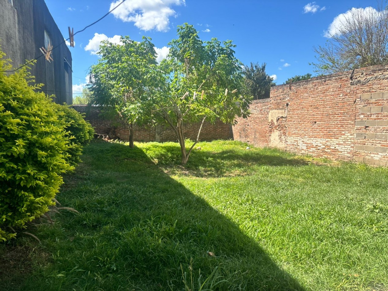 Casa de 2 Dormitorios cerca de Avenida, Santa fe