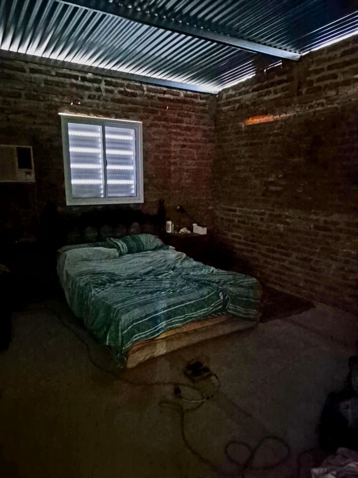 CASA EN BARRIO LOS HORNOS - SANTA FE 