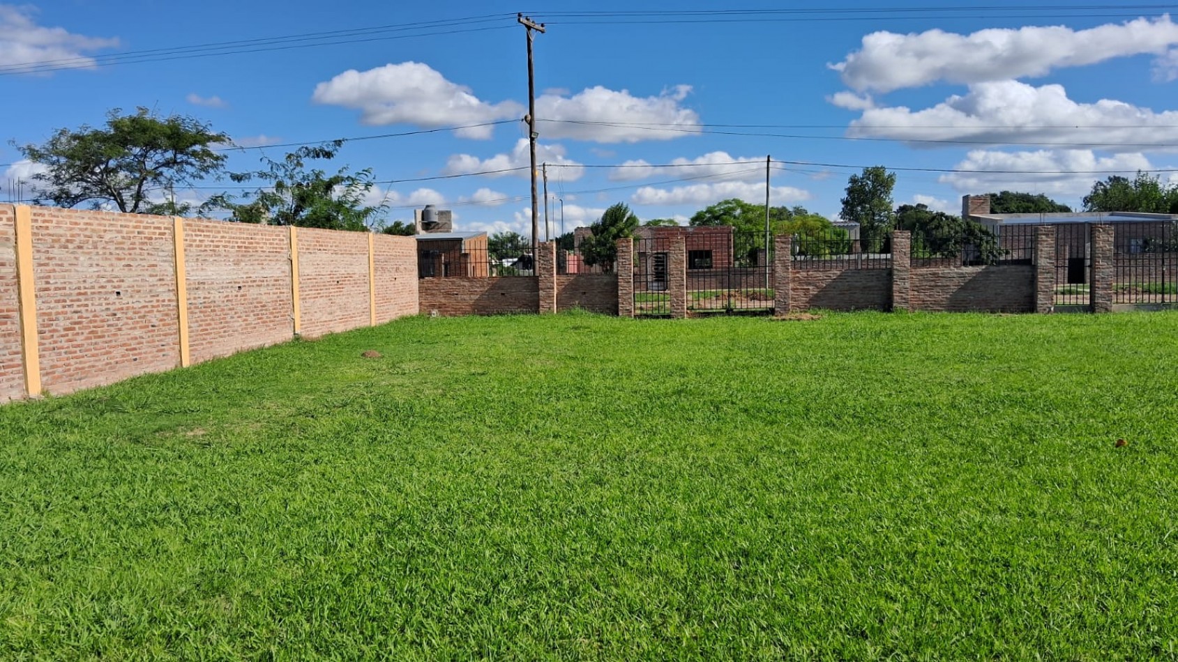 LOTE EN BARRIO NOBLEZA, RECREO