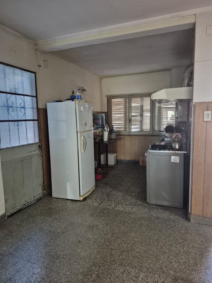 CASA CON DPTO EN ZONA NORTE, SANTA FE