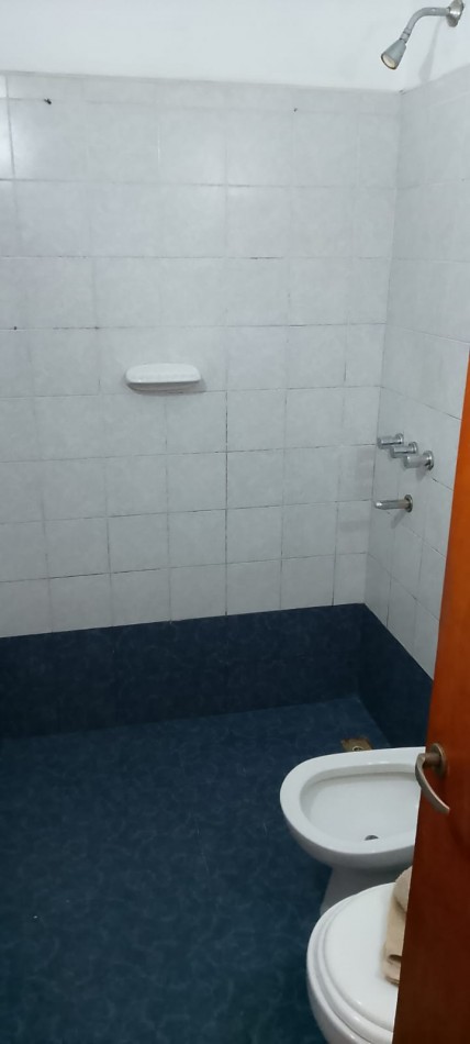 Casa en Planta Baja y Planta Alta, al frente en Santa Fe