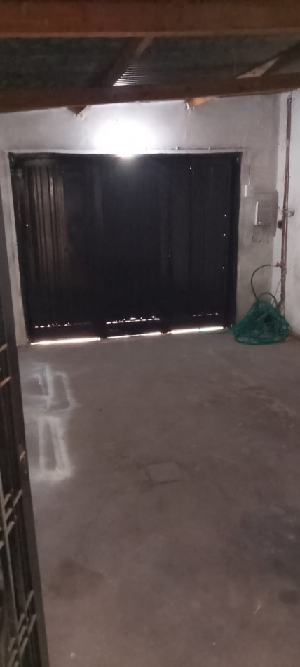 Casa en Planta Baja y Planta Alta, al frente en Santa Fe